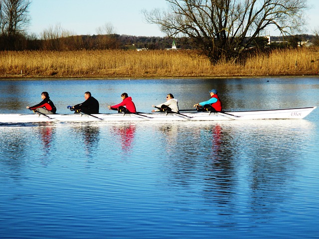rowing-boat-263116_640